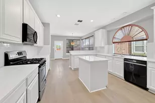 9506 Pinehurst Dr, Rowlett, TX 75089 - Photo 13
