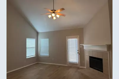 9217 Amber Downs Drive, McKinney, TX 75072 - Photo 5