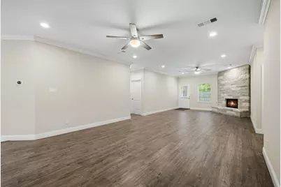 899 E Jefferson Street, Van Alstyne, TX 75495 - Photo 9