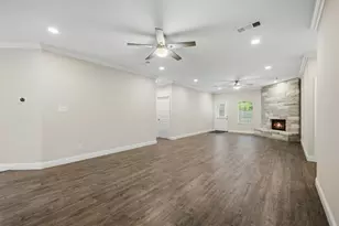 899 E Jefferson St, Van Alstyne, TX 75495 - Photo 9