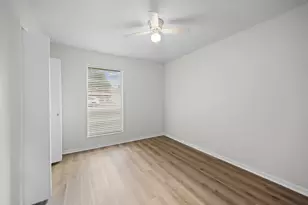 1 Cliffside Dr, Morgans Point Resort, TX 76513 - Photo 15