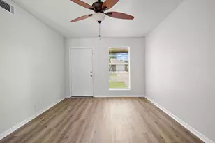 1 Cliffside Dr, Morgans Point Resort, TX 76513 - Photo 5