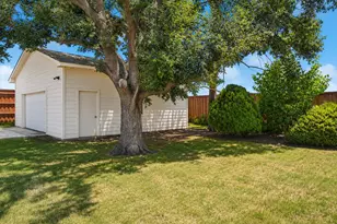200 Hart Rd, Little Elm, TX 75068 - Photo 9