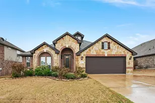 905 Foxtail Dr, Mansfield, TX 76063 - Photo 1