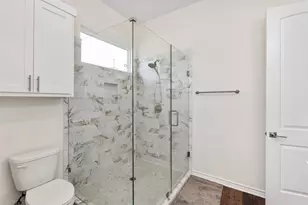 317 Kauai Ct, Tool, TX 75143 - Photo 17
