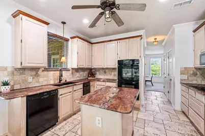 150 Creekside Drive, Double Oak, TX 75077 - Photo 9