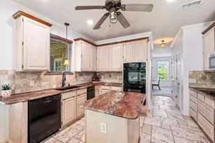 150 Creekside Dr, Double Oak, TX 75077 - Photo 9