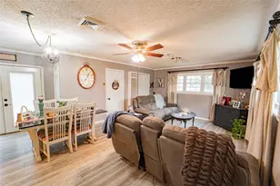 1006 N Live Oak St, Breckenridge, TX 76424 - Photo 9