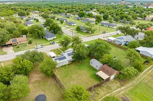1006 N Live Oak St, Breckenridge, TX 76424 - Photo 31