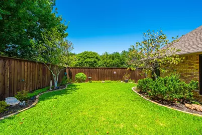 6633 Eton Court, Benbrook, TX 76132 - Photo 31