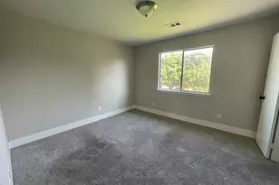 2836 Grandview Dr, Grand Prairie, TX 75052 - Photo 13