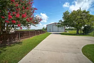 13763 Hollow Creek Dr, Forney, TX 75126 - Photo 23