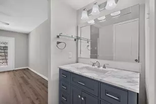 13786 Brookgreen Cir, Dallas, TX 75240 - Photo 17