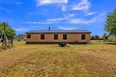 11625 Creekview Road, Crowley, TX 76036 - Photo 25