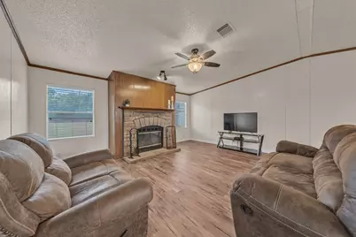 11625 Creekview Road, Crowley, TX 76036 - Photo 3