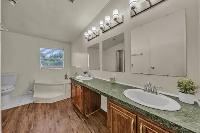 11625 Creekview Road, Crowley, TX 76036 - Photo 17