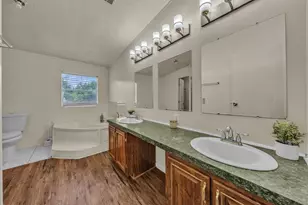 11625 Creekview Rd, Crowley, TX 76036 - Photo 17
