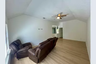 7520 Sunburst Trail, Denton, TX 76210 - Photo 19
