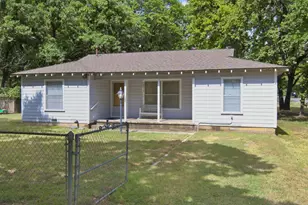 329 N Ash Ave, Azle, TX 76020 - Photo 1