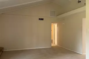 606 Oxford Park, Garland, TX 75043 - Photo 5