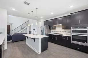 217 Jones St, Irving, TX 75063 - Photo 7