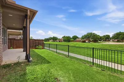 217 Jones Street, Irving, TX 75063 - Photo 23