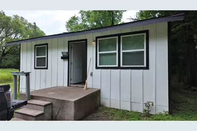 1001 E Park Avenue, Corsicana, TX 75110 - Photo 1
