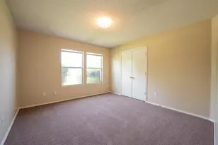 1420 Bumble Bee Dr, Lancaster, TX 75134 - Photo 3