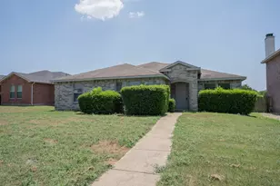 1420 Bumble Bee Dr, Lancaster, TX 75134 - Photo 1