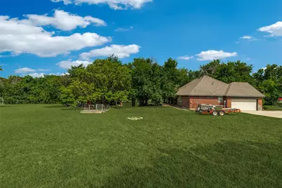 305 Cedar Hill Circle, Lowry Crossing, TX 75407 - Photo 5
