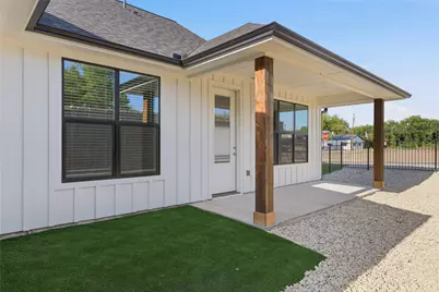 200 E Ewell Street, Granbury, TX 76048 - Photo 25