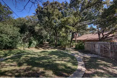 1202 Tanglewood Trail, Euless, TX 76040 - Photo 19