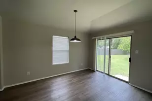 7404 Fossil Creek Dr, Arlington, TX 76002 - Photo 5