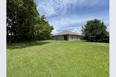 7404 Fossil Creek Drive, Arlington, TX 76002 - Photo 11
