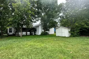 813 Magnolia Dr, Garland, TX 75040 - Photo 11