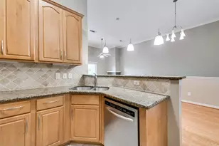 2201 Wolf St, Dallas, TX 75201 - Photo 11