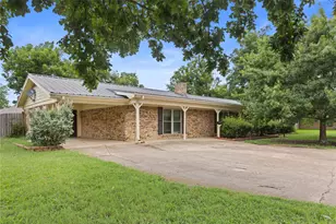 1101 14th St, Honey Grove, TX 75446 - Photo 1