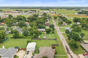 1101 14th St, Honey Grove, TX 75446 - Photo 29
