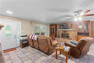 1101 14th St, Honey Grove, TX 75446 - Photo 5