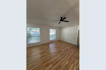 3006 Post Oak Drive, Euless, TX 76039 - Photo 3