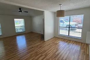 3006 Post Oak Dr, Euless, TX 76039 - Photo 5