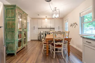 1300 Fourth St, Granbury, TX 76048 - Photo 15
