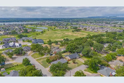 1300 4th Street, Granbury, TX 76048 - Photo 33