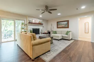 1300 Fourth St, Granbury, TX 76048 - Photo 7