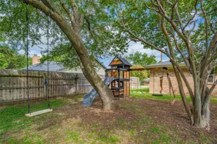 1300 Fourth St, Granbury, TX 76048 - Photo 31