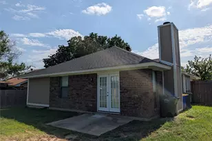 8220 Meadowbrook Dr, Watauga, TX 76148 - Photo 5