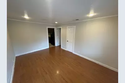 209 E Linda Drive, Garland, TX 75041 - Photo 5