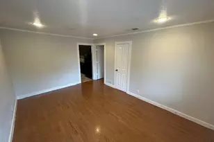 209 E Linda Dr, Garland, TX 75041 - Photo 5