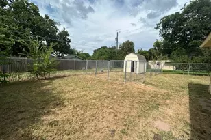 209 E Linda Dr, Garland, TX 75041 - Photo 11