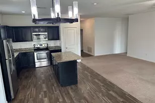 409 Willow Creek Dr, Glenn Heights, TX 75154 - Photo 19